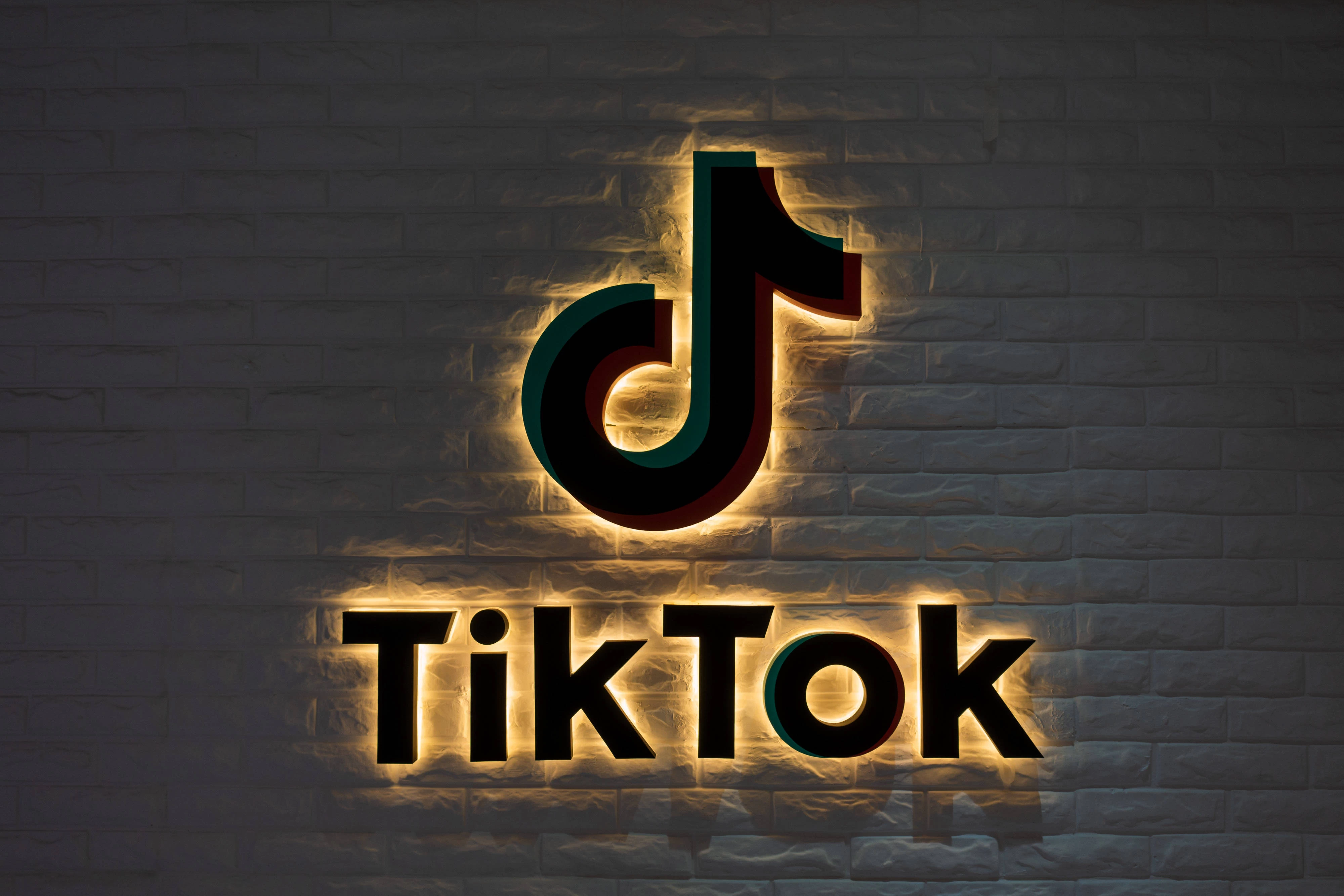 抖音海外版TikTok v34.3.3 去广告解除封锁版-天机阁